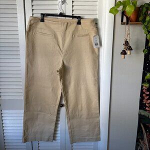NWT - Wonderly Khaki Pants - Size: 18